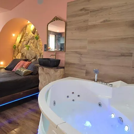 Lx187 Ecrin D'amour Jacuzzi Prive - Coeur De דירה הייר