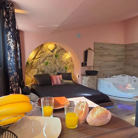 Lx187 Ecrin D'amour Jacuzzi Privé - Cœur De *